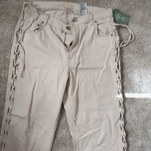 H&M NWT cream color lace up sides high waisted jeans size 12
